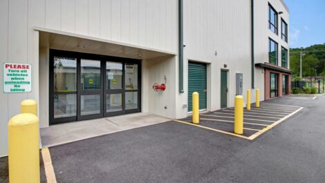 Drive up to Mini Storage Depot in Knoxville, Tennessee..